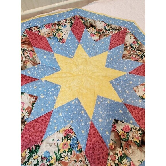 VINTAGE HANDMADE OCTAGON QUILT TABLE TOPPER RUG STAR PATTERN CATS STARS - Picture 4 of 11
